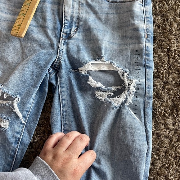 American Eagle nwt damaged return distressed super high rise jegging - Picture 6 of 16